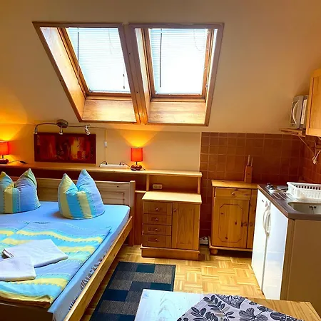 Oda ve Kahvaltı Zur Heiligen Krone Mauterndorf (Salzburg)