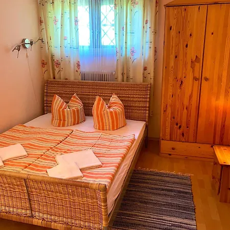 Bed & Breakfast Zur Heiligen Krone 2*