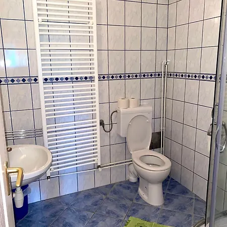 Oda ve Kahvaltı Zur Heiligen Krone 3*