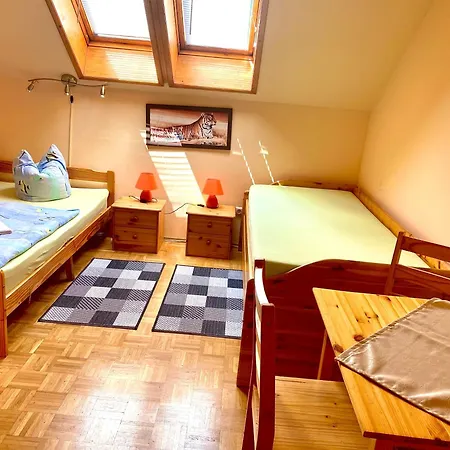 Zur Heiligen Krone Bed & Breakfast