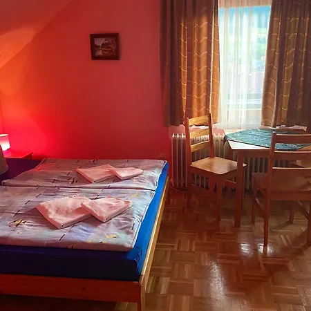 Bed and breakfast Zur Heiligen Krone 3*