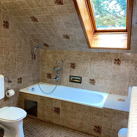 Zur Heiligen Krone Bed & Breakfast Mauterndorf (Salzburg)