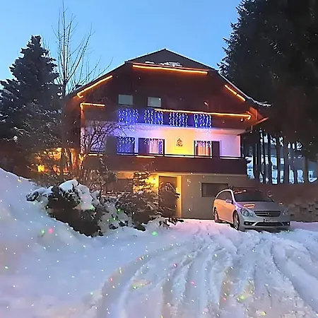 Bed & Breakfast Zur Heiligen Krone 3*