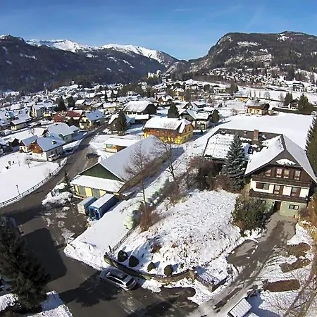 Zur Heiligen Krone Bed & Breakfast Mauterndorf (Salzburg)