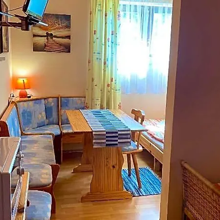 Bed & Breakfast Zur Heiligen Krone 3*