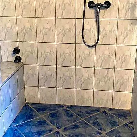 Zur Heiligen Krone