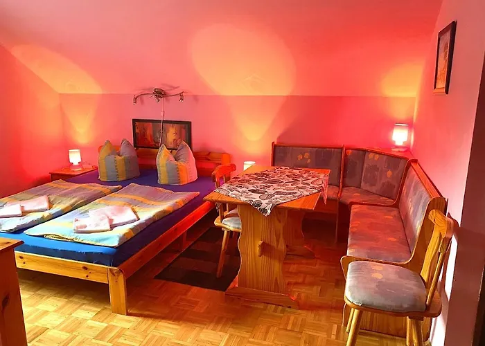 Zur Heiligen Krone 3* 毛特恩多夫