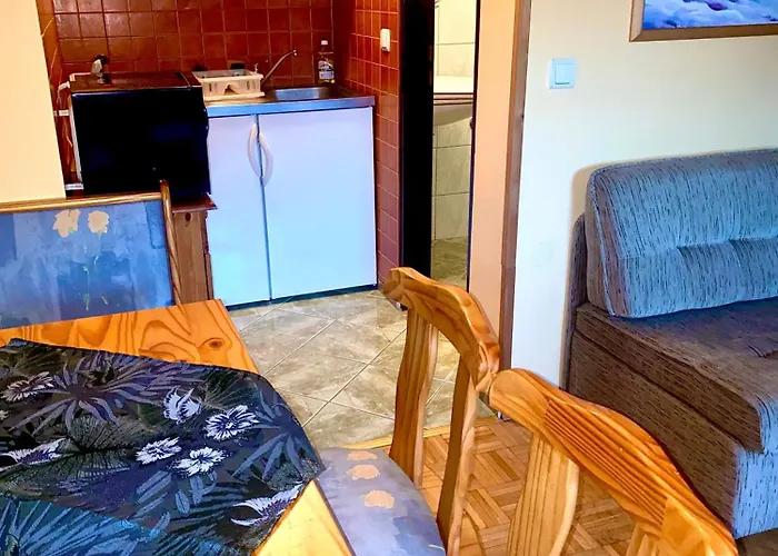 Zur Heiligen Krone 住宿加早餐酒店 毛特恩多夫