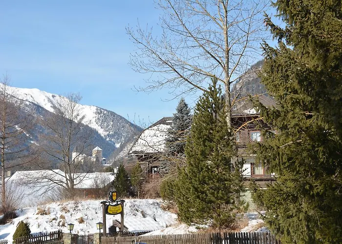 Zur Heiligen Krone 3*